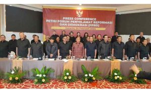 Forum Penyelamat Reformasi dan Demokrasi (FPRD) Sampaikan Petisi: Desak Presiden Joko Widodo untuk secara Sukarela Mengundurkan diri dari Jabatan Presiden Republik Indonesia.