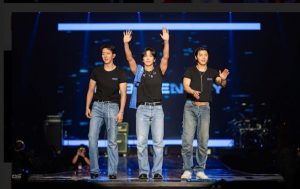 Laufey Sukses Menghipnotis Penonton di Hari Kedua BNI Java Jazz Festival 2024