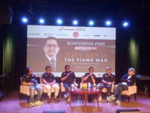 TONY WENAS KONSER TUNGGAL, SETELAH BERMUSIK LEBIH DARI 40 TAHUN