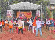 Relawan “Indonesia Berani, Kita BTP dan Jakarte Kite” Gelar “Senam Bareng Pram-Doel Bikin Seger”