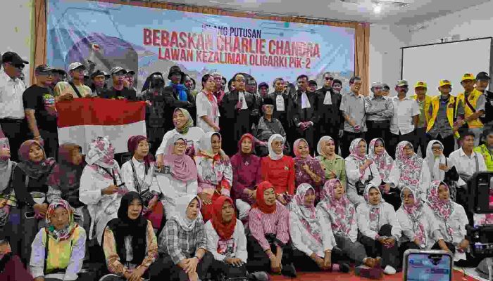 Ratusan Aktivis dan Tokoh Nasional Gelar Deklarasi Dukungan Pembebasan Charlie Chandra dan Perjuangan Melawan Oligarki PIK-2.