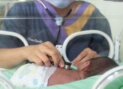 Keselamatan Pasien dari Awal!”: WHO dan UNFPA Menyerukan Layanan Kesehatan yang Lebih Aman bagi setiap Bayi dan Anak di Indonesia.