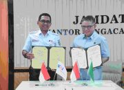 Komitmen Terapkan GCG, KAI Commuter Lakukan Penandatanganan Perjanjian Kerja Sama dengan Jaksa Agung Muda Bidang Perdata dan Tata Usaha Negara Terkait Pengadaan Sarana KRL