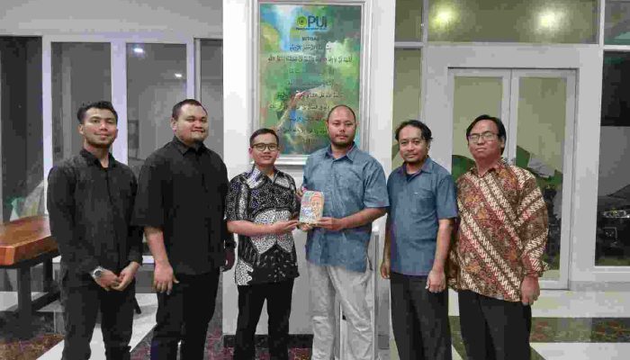 HLN PP KAMMI SILATURAHMI KE HLN ORMAS DPP PERSATUAN UMMAT ISLAM (PUI)