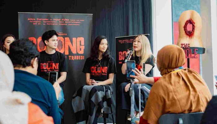 Adhya Pictures dan Dapur Film Umumkan dan Rilis Teaser Poster Film Horor-Misteri Terbaru ‘Bolong: 309 Hari Sebelum Tragedi Berdarah’ Karya Hanung Bramantyo