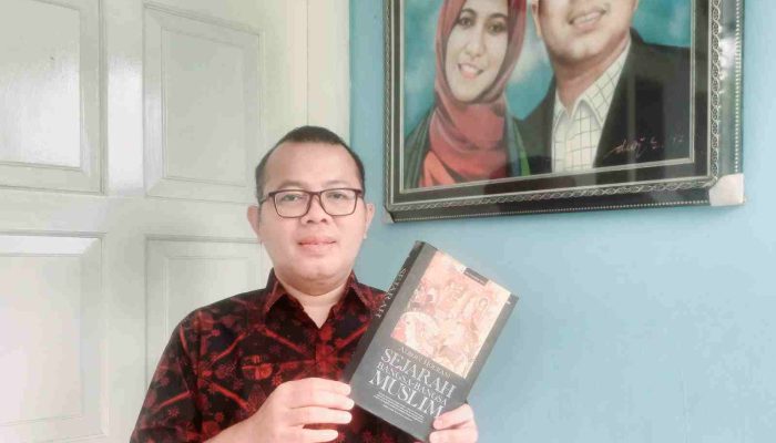 Resensi Buku: KE JAZIRAH ARABIAH VIA BUKU