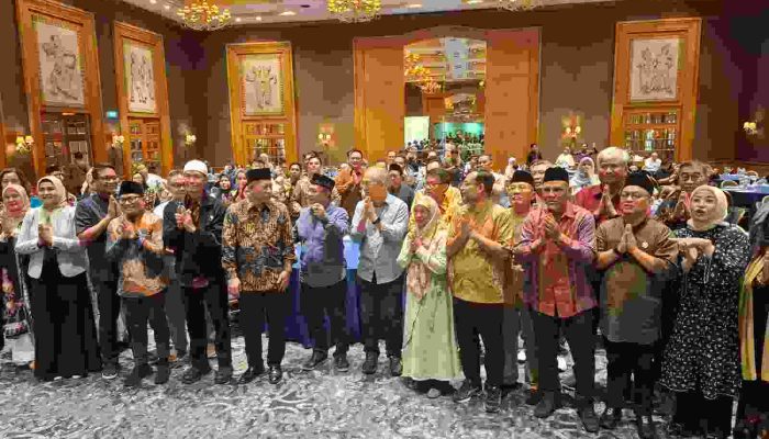 IKA Unpad Gelar Buka Puasa Bersama dan Diskusi  Optimalisasi Pengelolaan Dana Umat Melalui Lembaga Keuangan Syariah dalam Rangka Meningkatkan Manfaat untuk Kemaslahatan Umat Islam