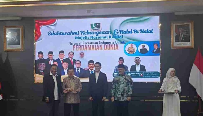 MN KAHMI Gelar Silaturahmi Kebangsaan dan Halal Bihalal 2026: Ahmad Riza Patria Tegaskan Komitmen KAHMI  Terus Merawat Persatuan Indonesia untuk Perdamaian Dunia
