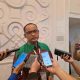 Kepala BRIDA Papua Barat/ Pelaksana Tugas (Plt.) Kepala Bappeda Papua Barat, Prof. Dr. Charlie Danny Heatubun: Perlu Kolaborasi Lintas Sektor dalam Pengelolaan Data Keanekaragaman Hayati. 