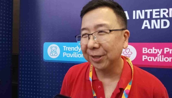 Direktur Utama, CEO AsiaCommerce (PT Lintas Mitra Perkasa), Frans Setio Yuwono: Pelaku Industri Nasional harus Memiliki Strategi agar tidak hanya Menjadi Pasar, tetapi juga mampu Menciptakan Produk yang Kompetitif untuk Pasar Internasional.