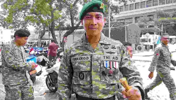 Peringatan HUT TNI Berlangsung Meriah, Danyonif TP 536/DDS Letkol. Inf. Yudi Eko D Tegaskan Kesiapan TNI Mengabdi 100% untuk Rakyat